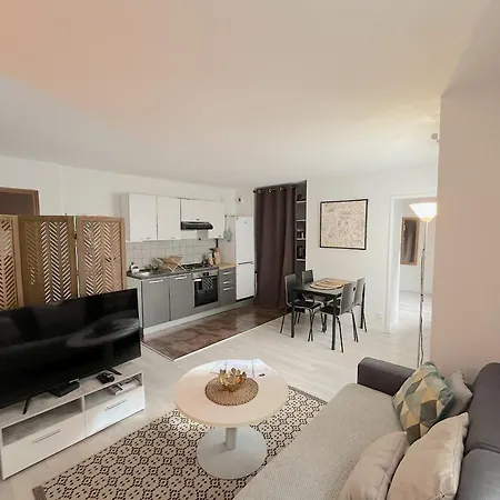 Apartment T2 *